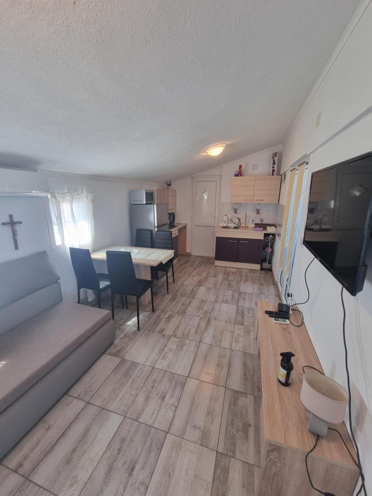 Apartments Kovac Вир Екстериор снимка
